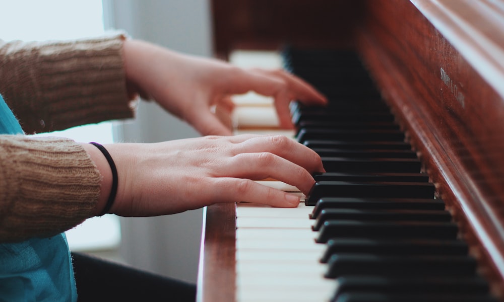 Private Music Lessons for Bowed and Brass Instruments